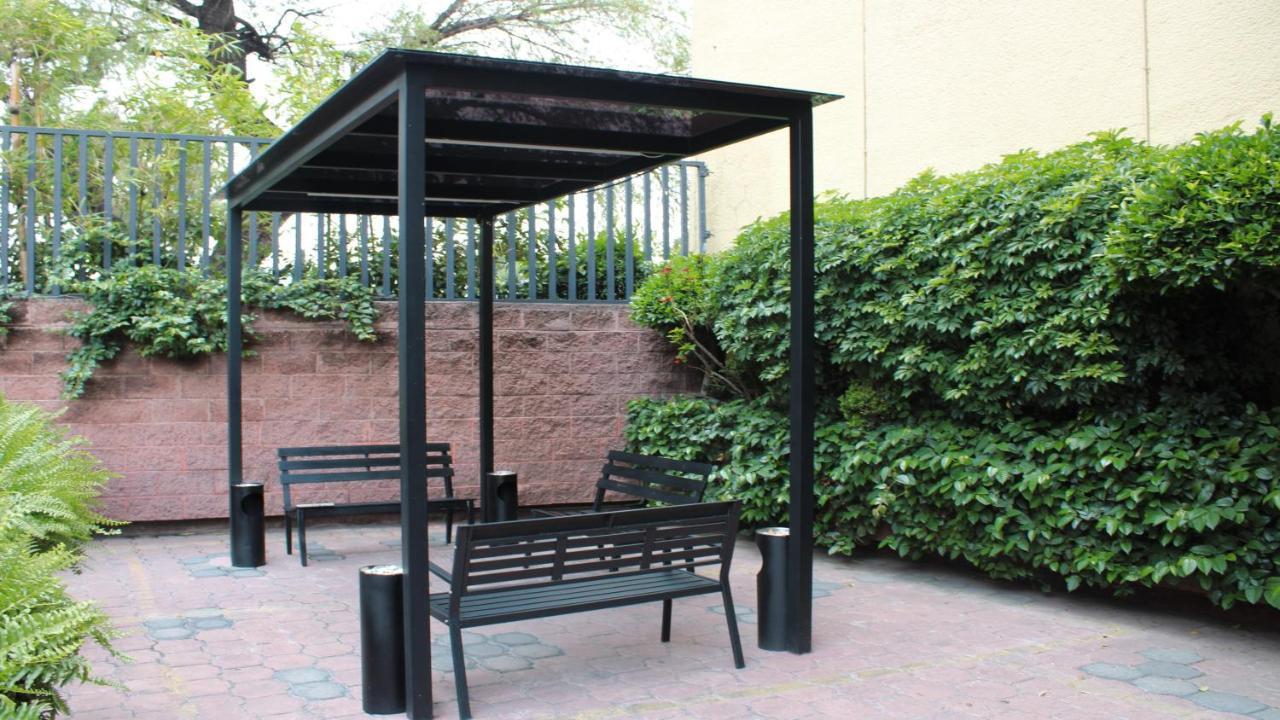 Holiday Inn Mexico Dali Airport By Ihg Exterior photo